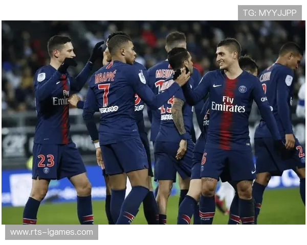 马赛3-4-2-1阵型对阵巴黎FC五后卫体系,攻防转换效率对比 马赛3-4-2-1阵型对阵巴黎FC五后卫体系,攻防转换效率对比